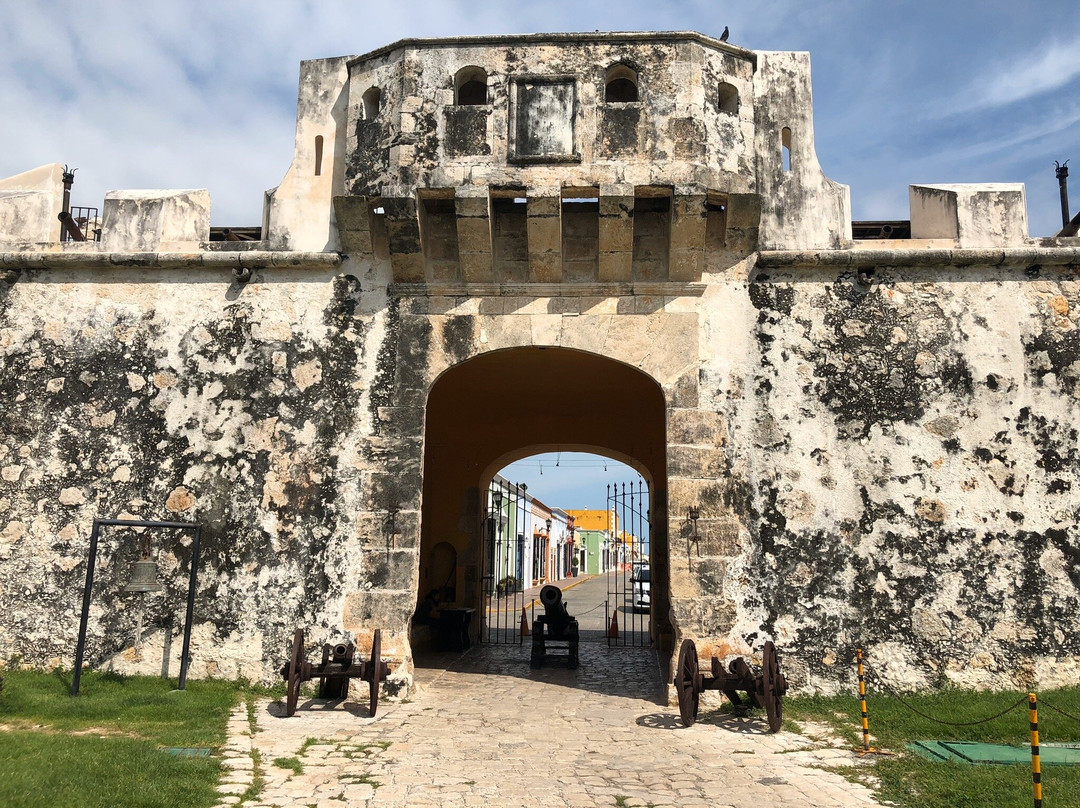 Land Gate (Puerta de Tierra)-坎佩切必去景点
