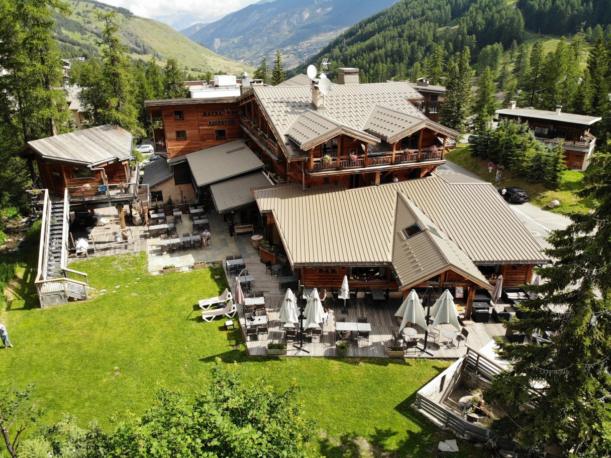 Hôtel - Bar - Restaurant Les Escondus-浴室