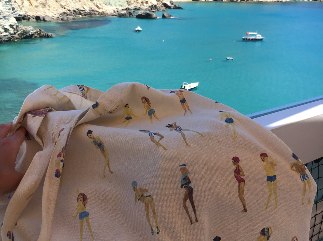 Agali Beach-蒂诺斯必去景点