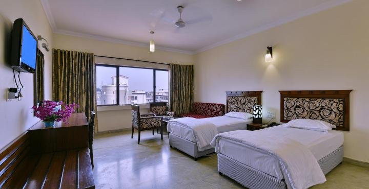 Hotel Taj Darbar主图