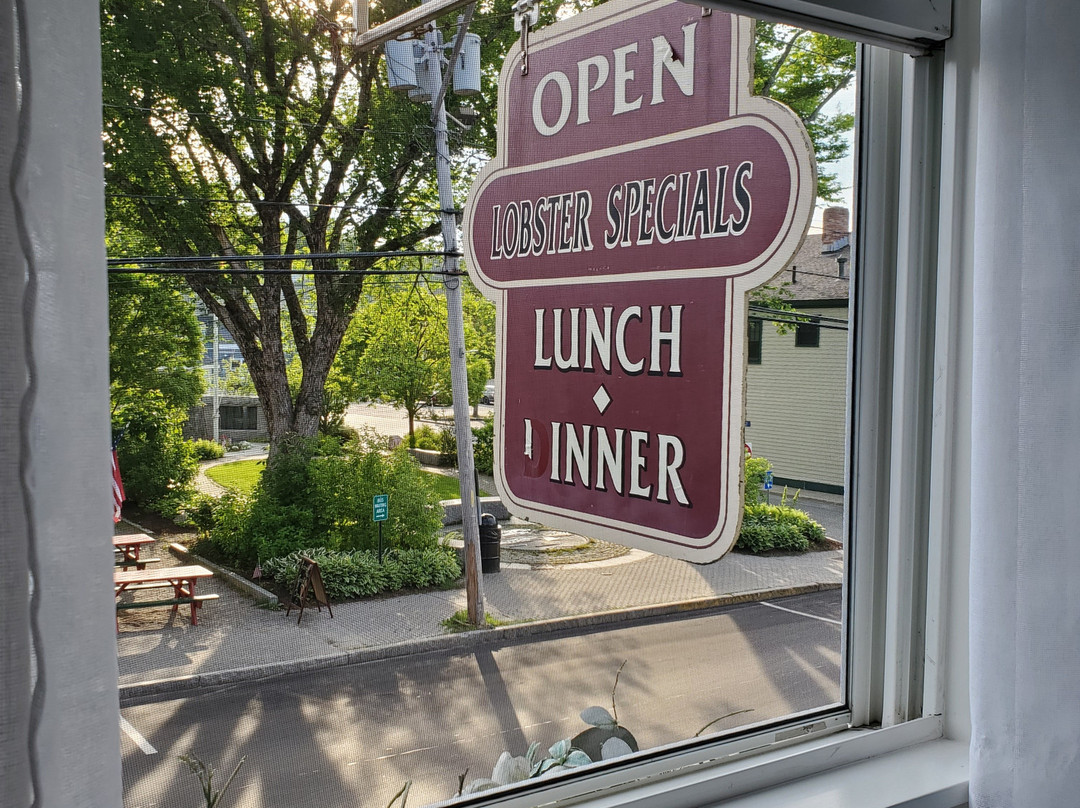 Cafe Drydock & Inn主图