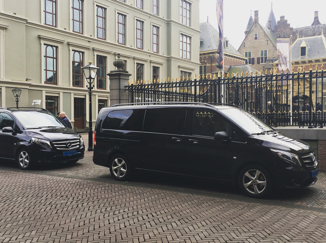 Amsterdam Transfer Services景点图片