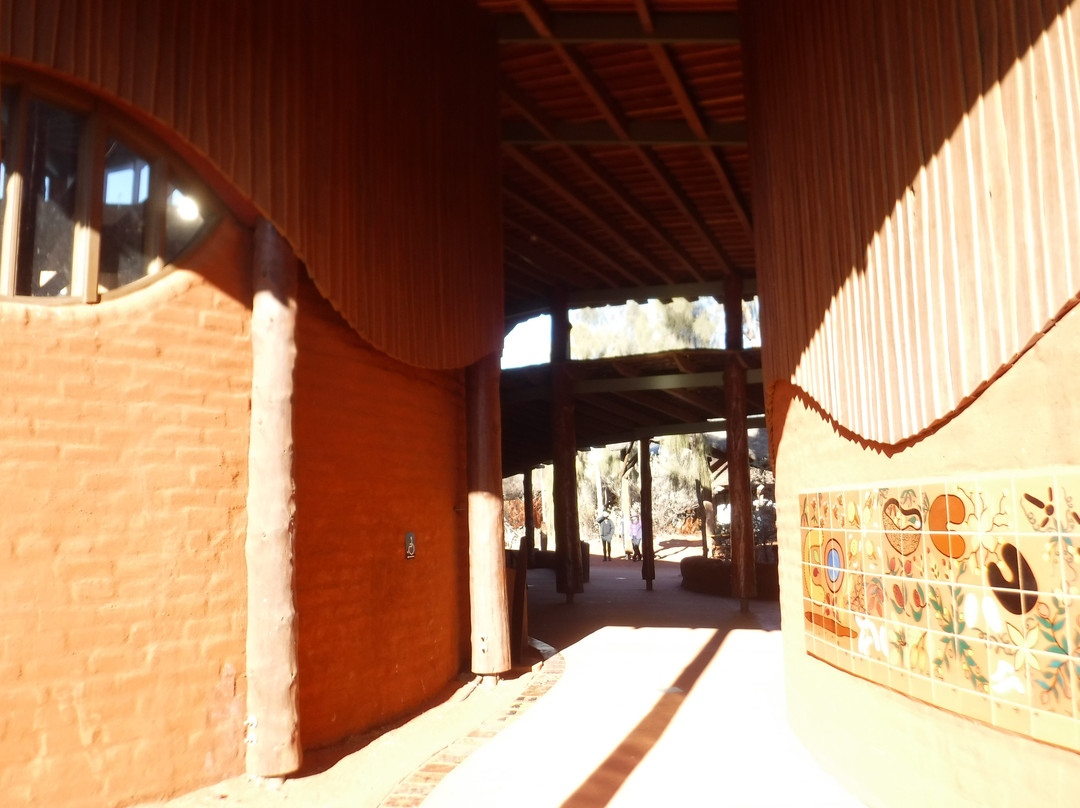 Uluru-Kata Tjuta Cultural Centre-乌鲁鲁-卡塔丘塔国家公园必去景点