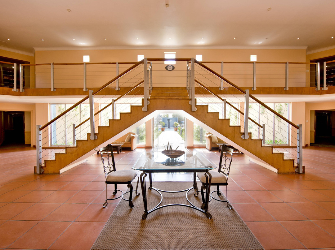 翁丹瓜普罗蒂亚酒店主图