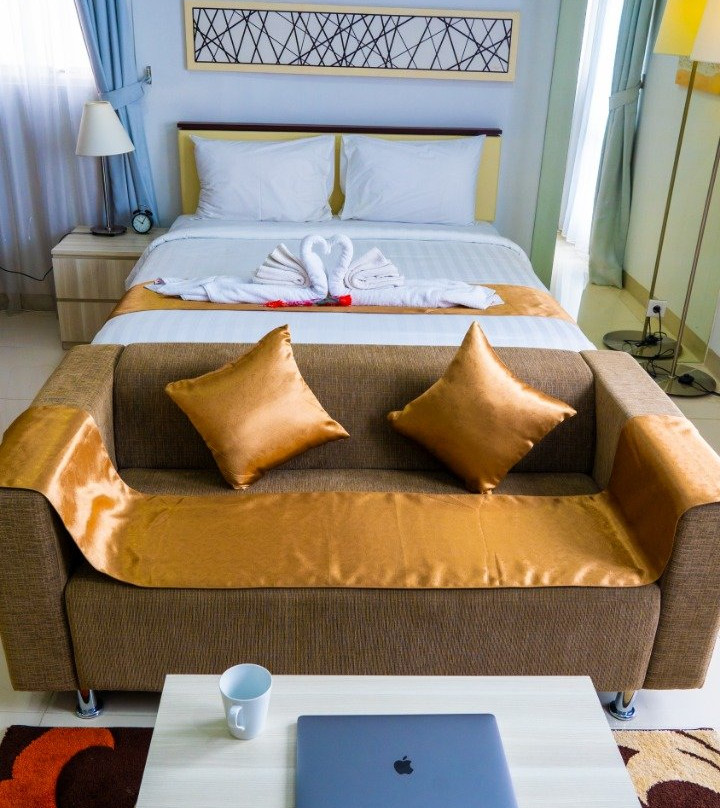 Azalea Suites by Jayakarta Group主图