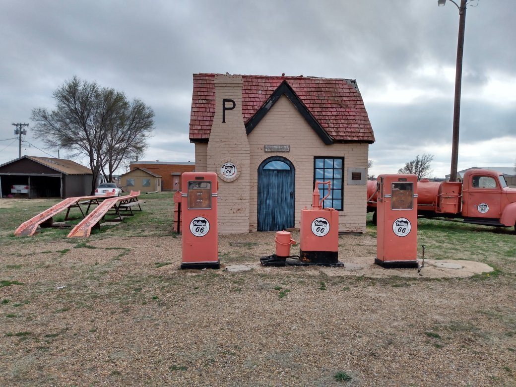 Phillips 66-McLean必去景点