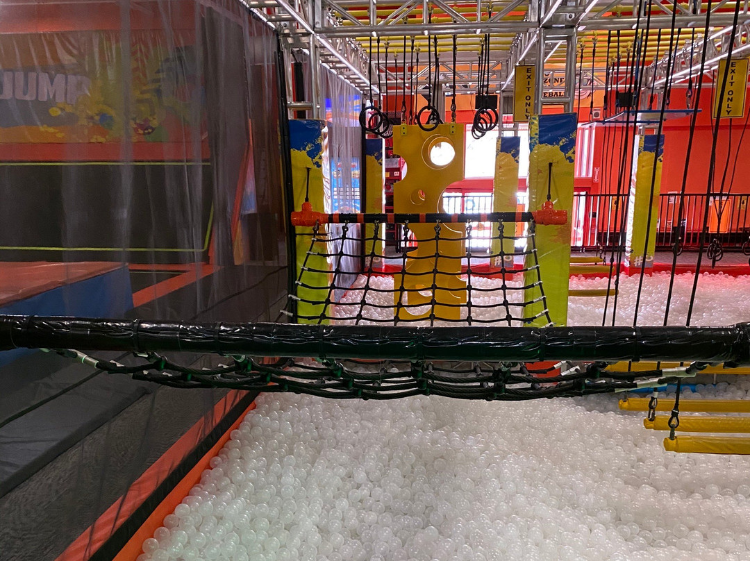 Urban Air Trampoline and Adventure Park-Milltown必去景点