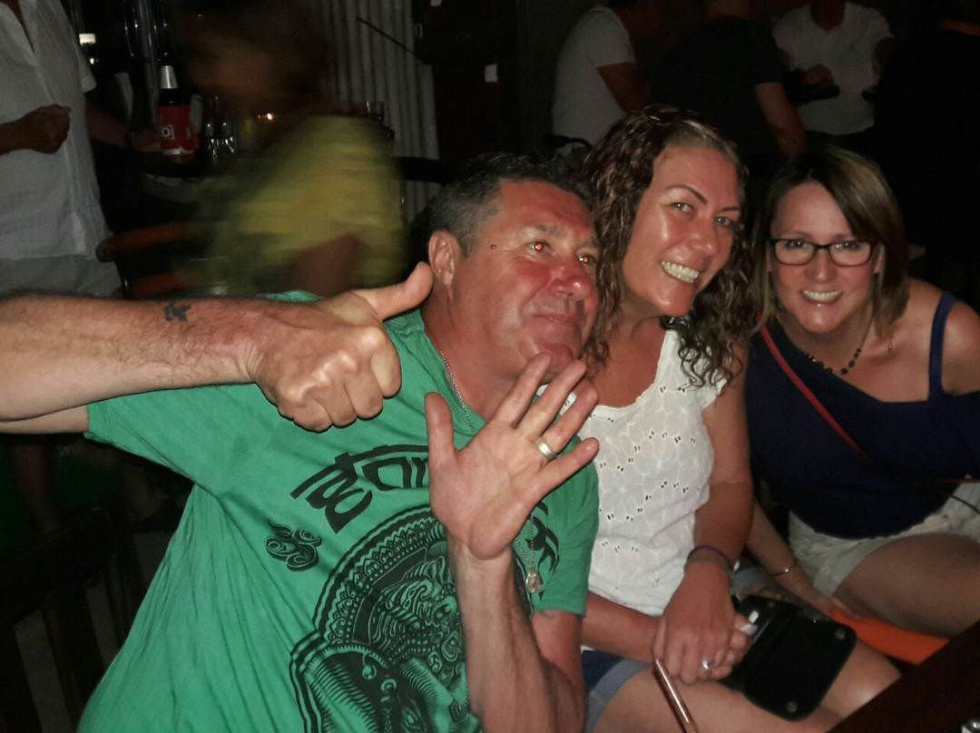 Cheeky Monkey Bar-兰塔岛必去景点