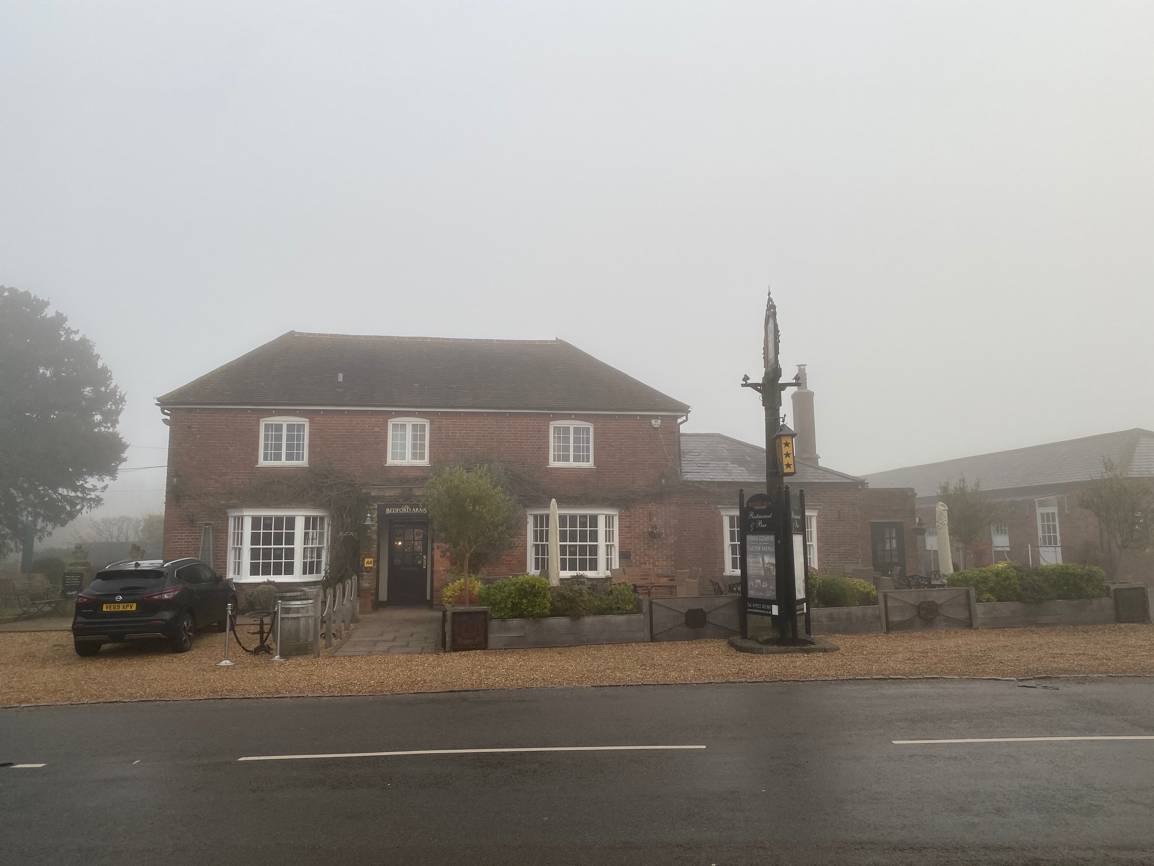 Bedford Arms (Hotel)-浴室