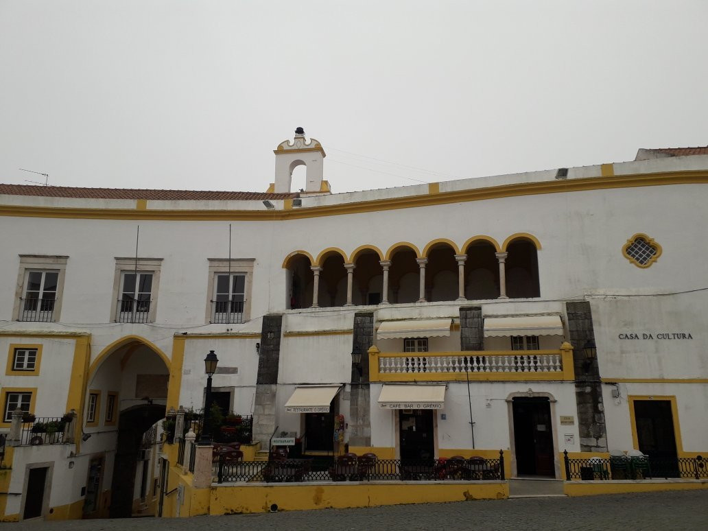 Praca da Republica-埃尔瓦什必去景点