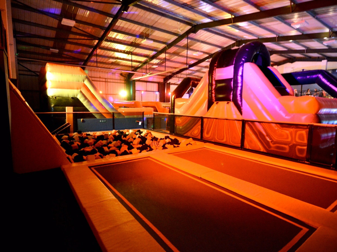 Air Vault Inflatable & Trampoline Park景点图片