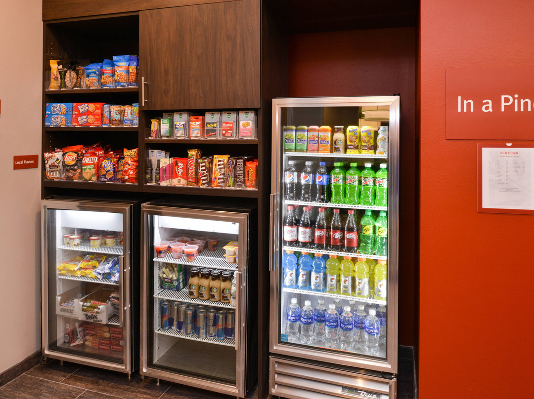 TownePlace Suites by Marriott Laplace主图