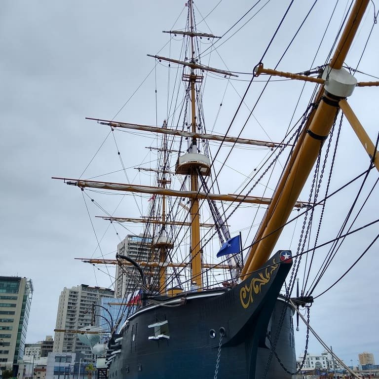 Boya Esmeralda de Iquique-伊基克必去景点