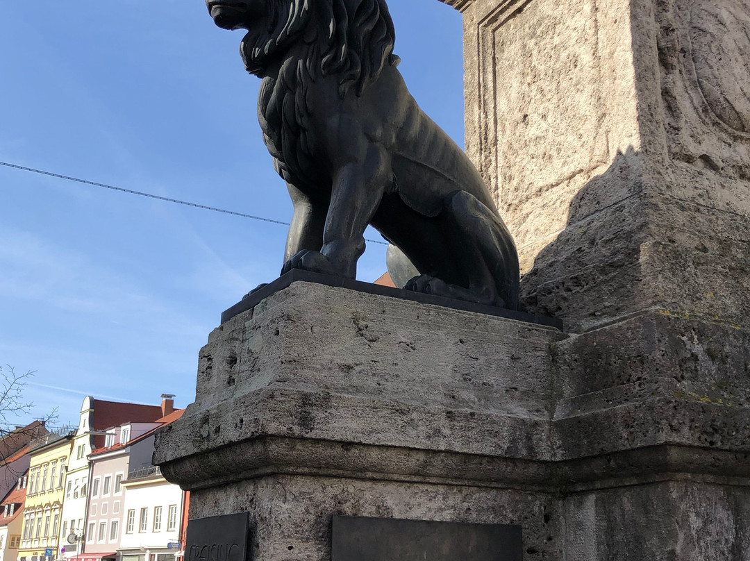 Kriegerdenkmal in der obere Hauptstrasse景点图片