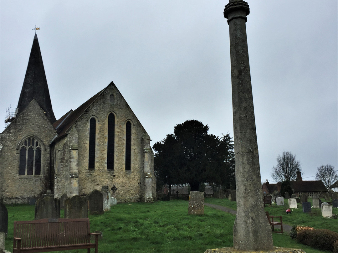 Woodchurch War Memorial景点图片