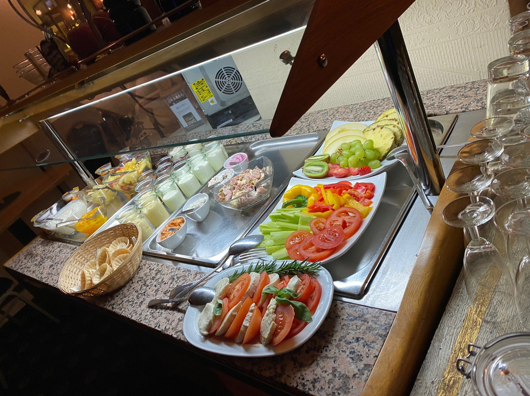 Victoria Hotel主图