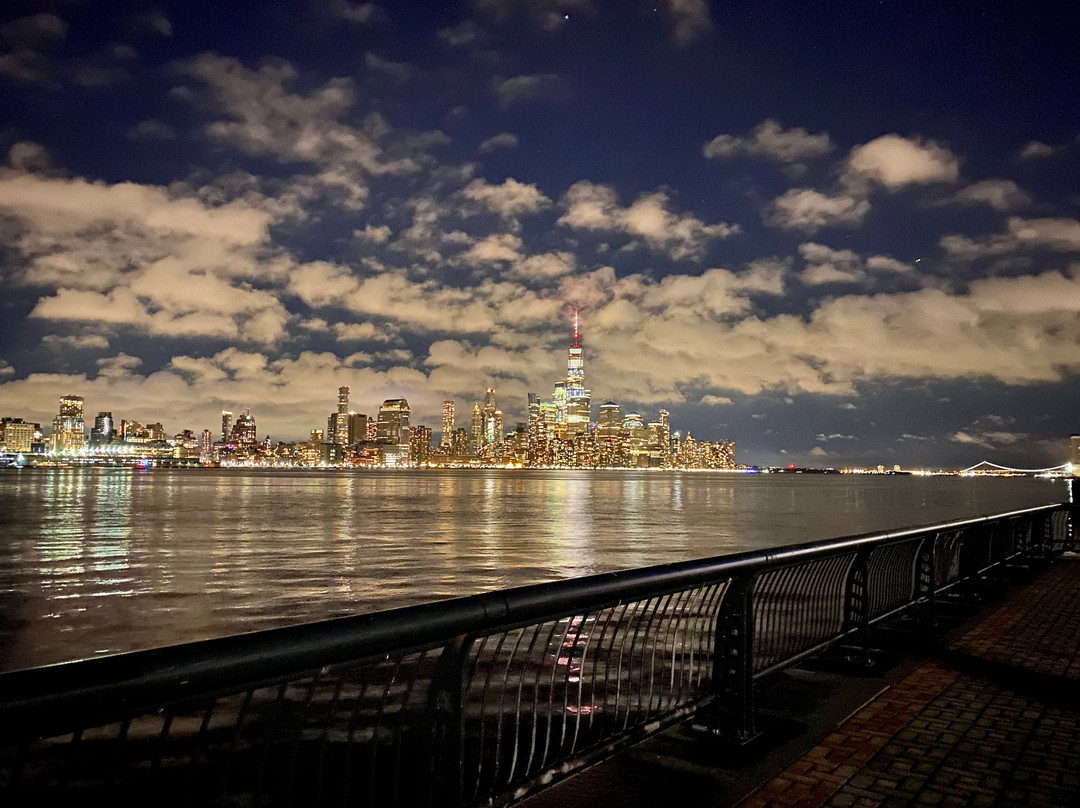 Hoboken Waterfront Walkway景点图片