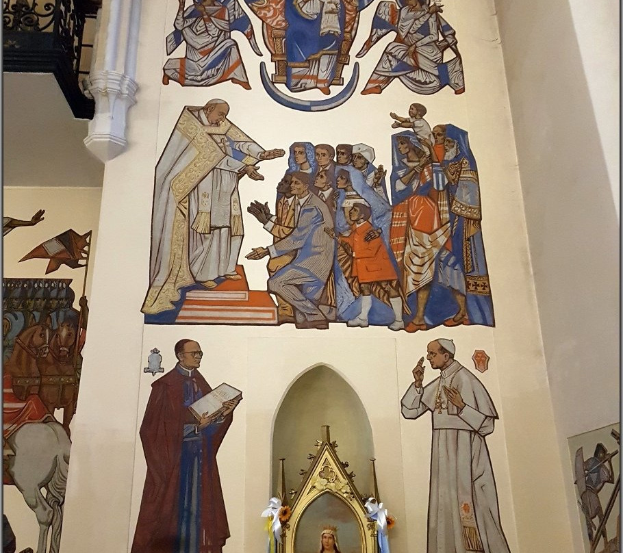 Kolegiata Swietych Apostołow Piotra i Pawła景点图片