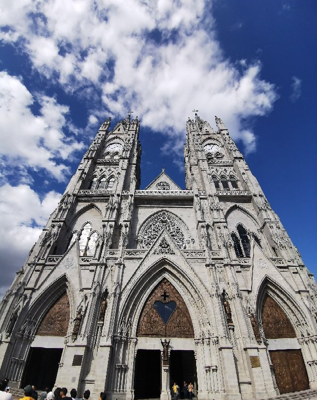 Ecuador Hop-基多必去景点