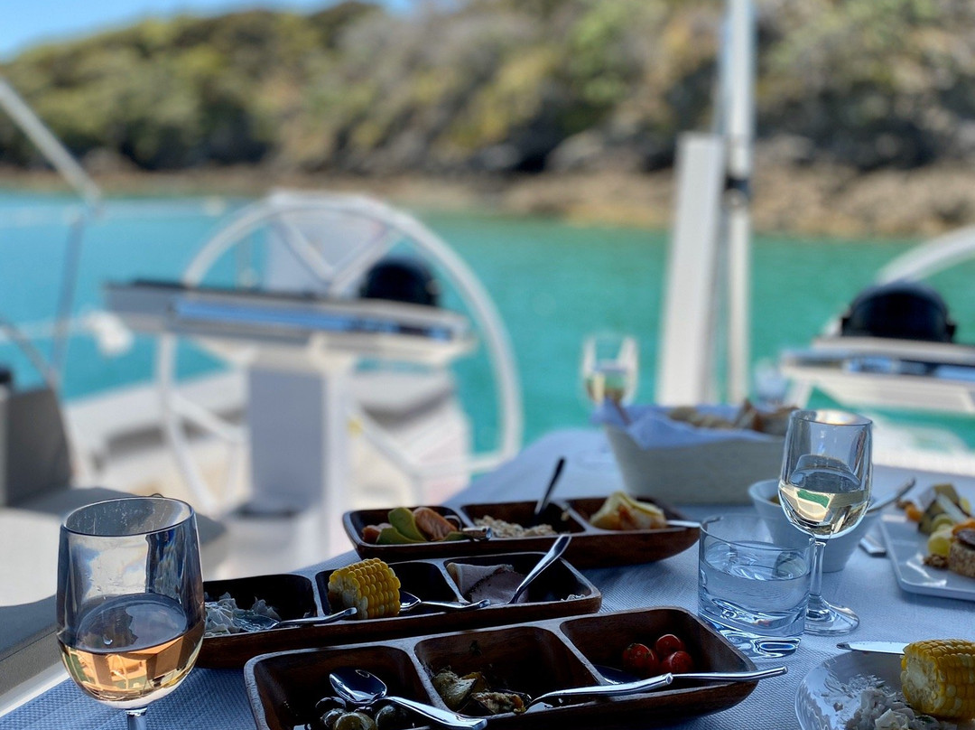 Ataahua Luxury Sailing景点图片