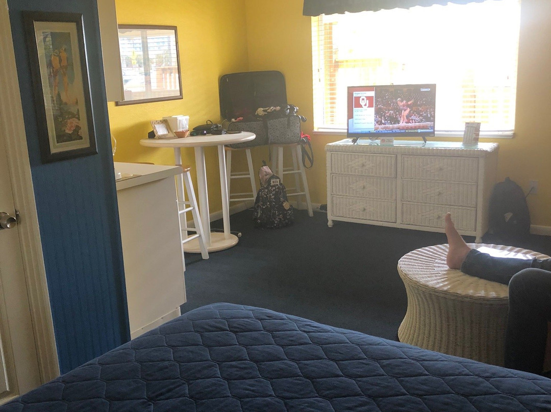 Barefoot Bay Resort and Marina主图