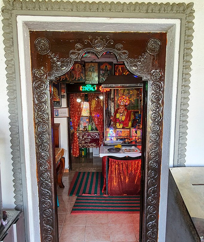 Uthpalawarna Sri Vishnu Devalaya景点图片