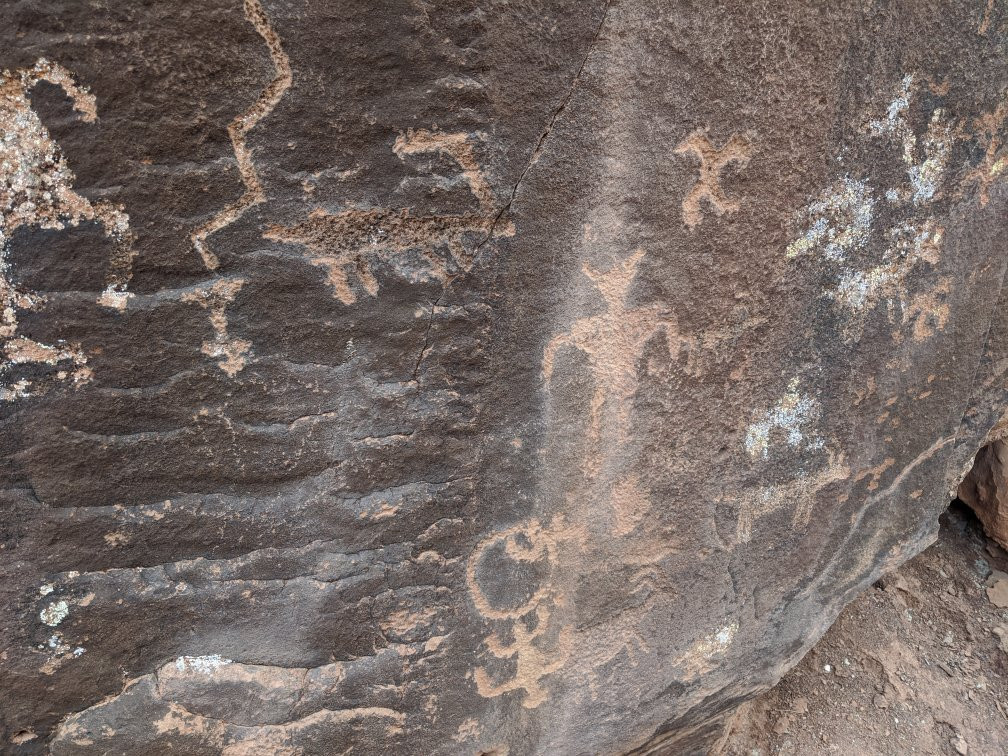 Little Black Mountain Petroglyph Site-圣乔治必去景点