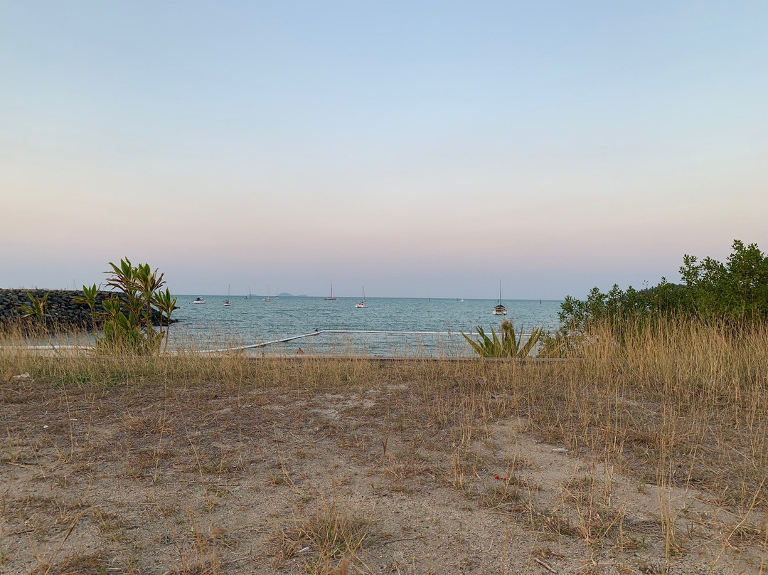 Boathaven Beach景点图片