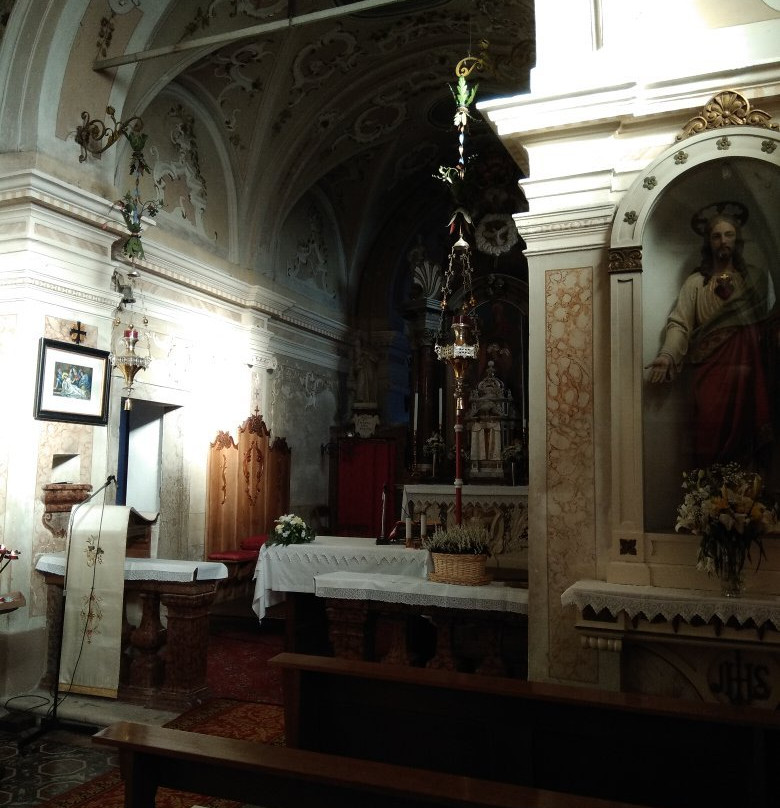 Chiesa di San Zenone Vescovo-Sovramonte必去景点