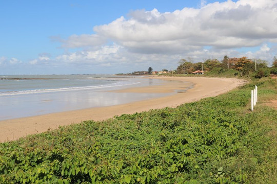 Manguinhos Beach-Sao Francisco De Itabapoana必去景点