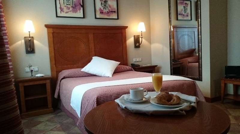 Hotel Villava Pamplona主图