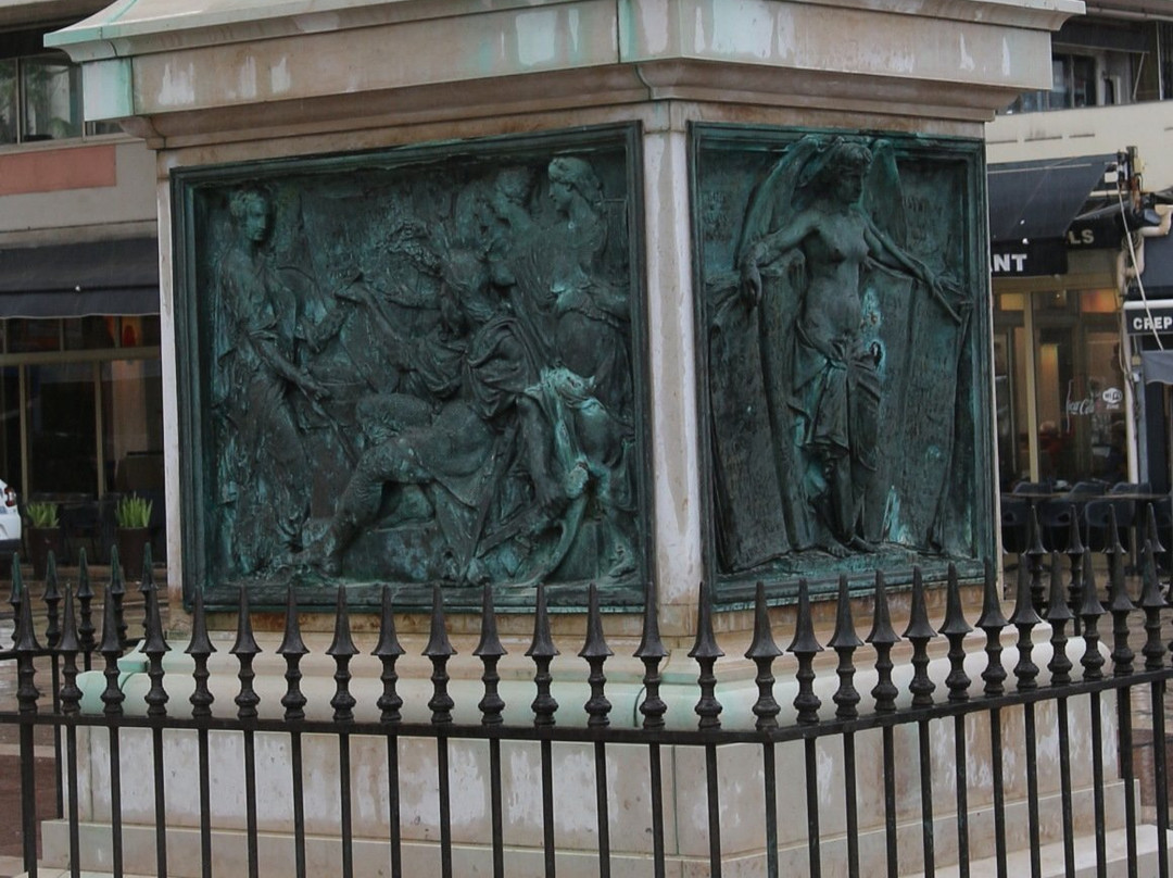 Statue du Génie de la Navigation-土伦必去景点
