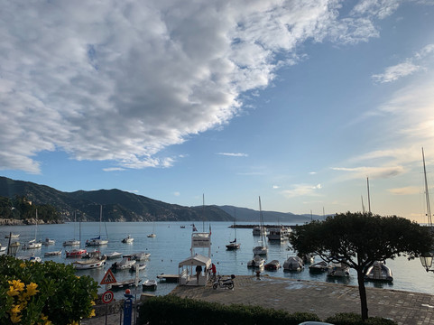 贝斯特韦斯特劳林酒店主图