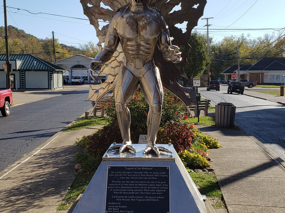 Mothman Statue景点图片