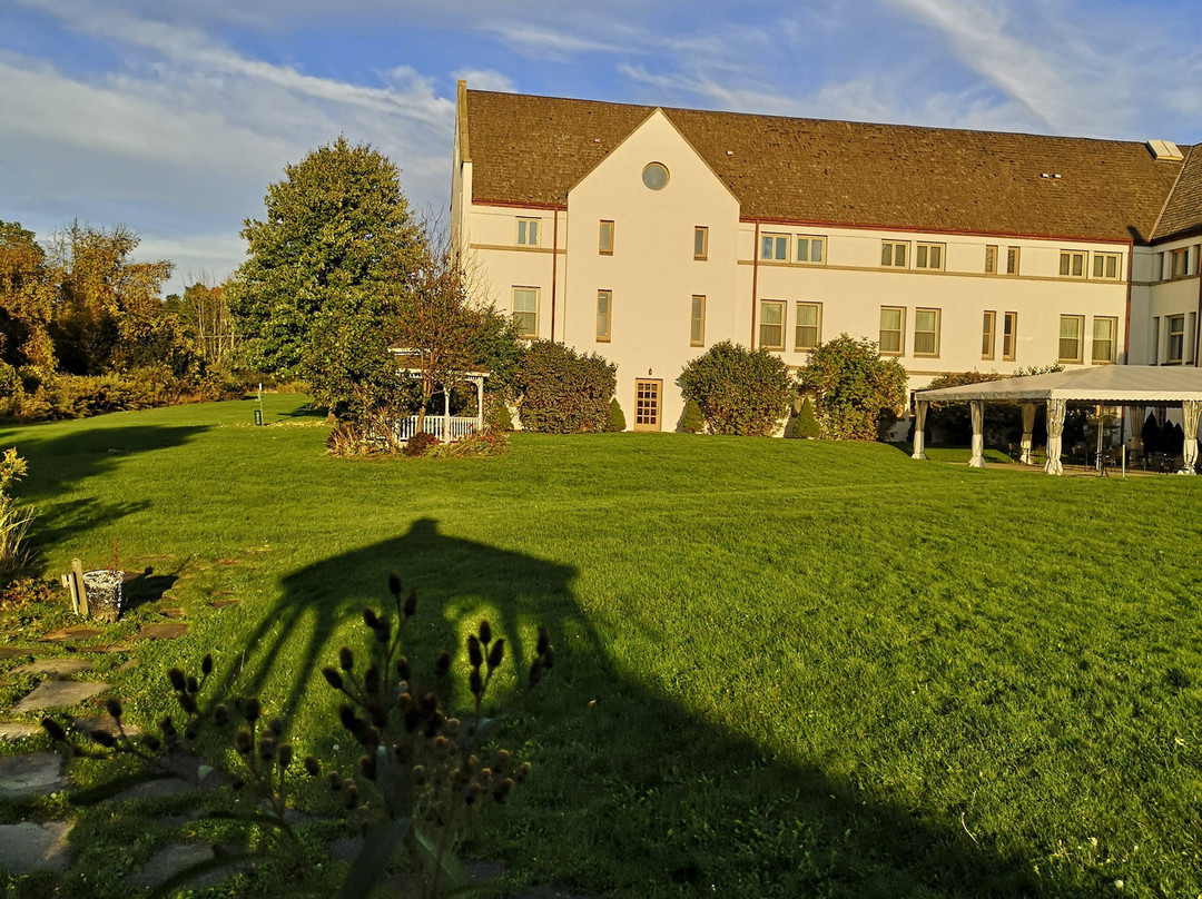 塔楼温泉度假村主图