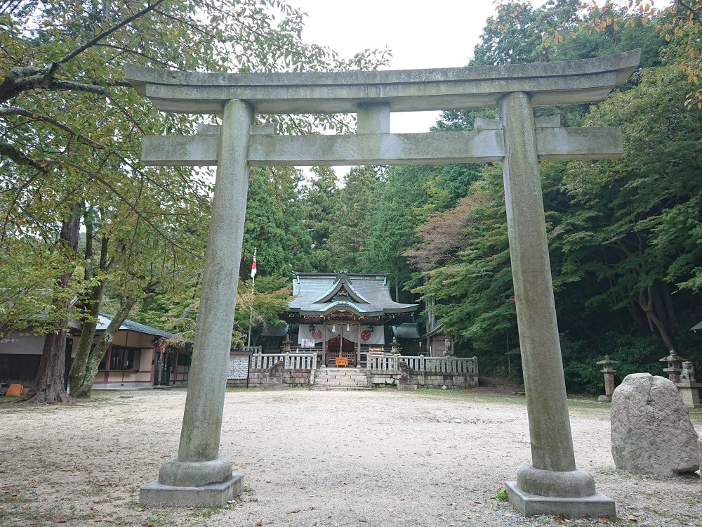 Tosen Shrine景点图片