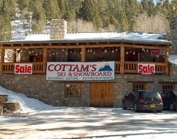Cottam's Ski Shop景点图片