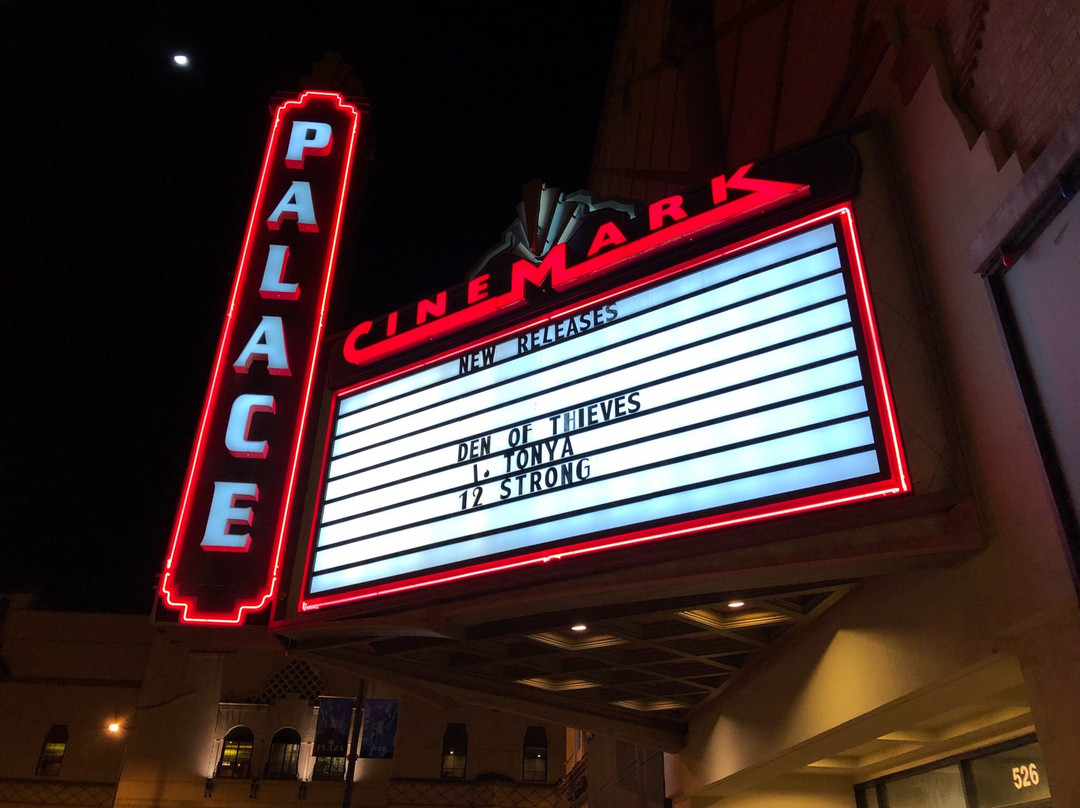 Cinemark Palace at the Plaza景点图片