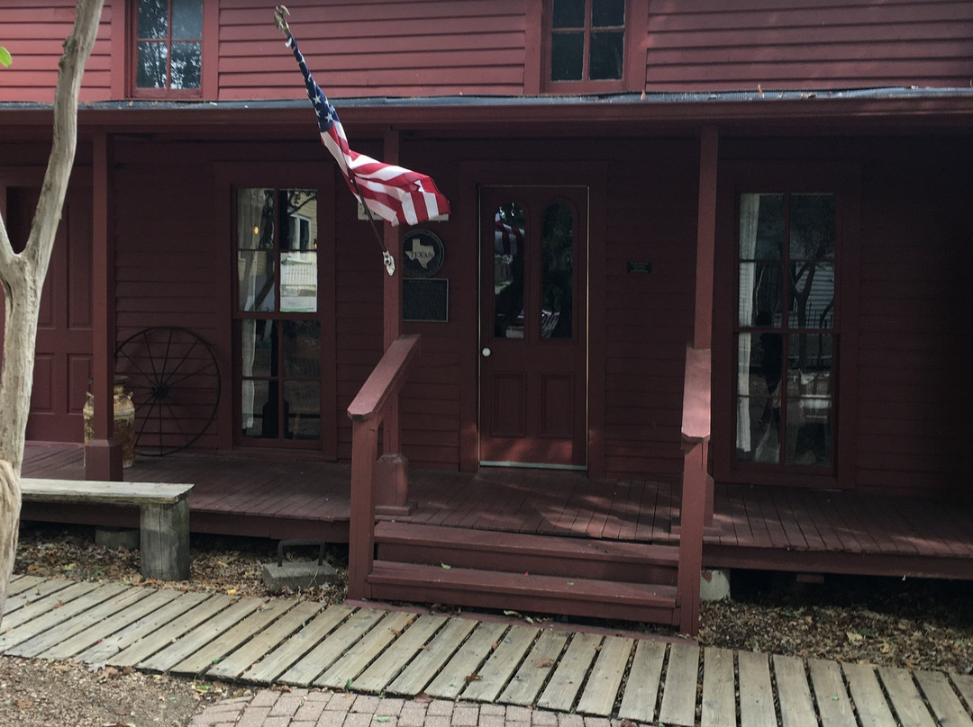 Chestnut Square Historic Village-麦金尼必去景点