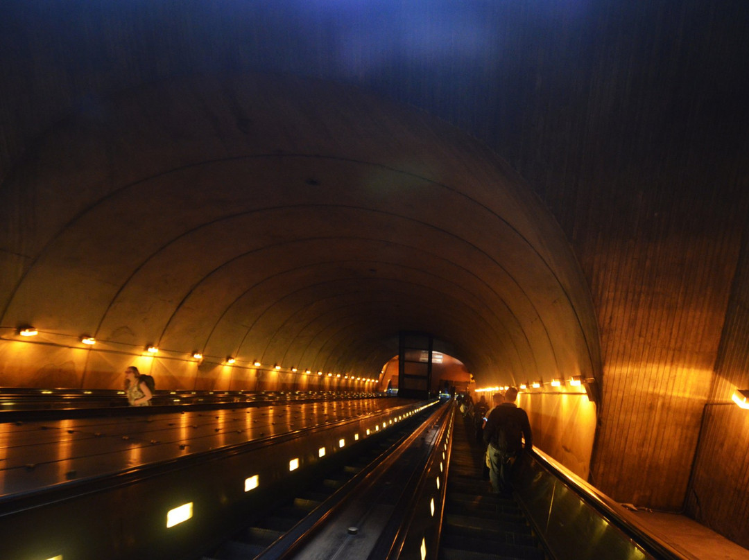 Rosslyn Metro Station