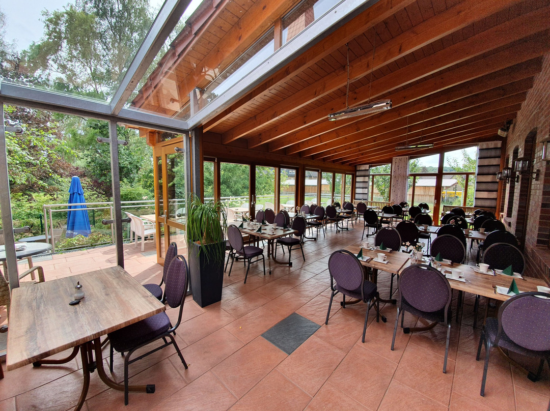 Hiddenhausen餐馆和美食-Gartencafé Düsediekerbäumer