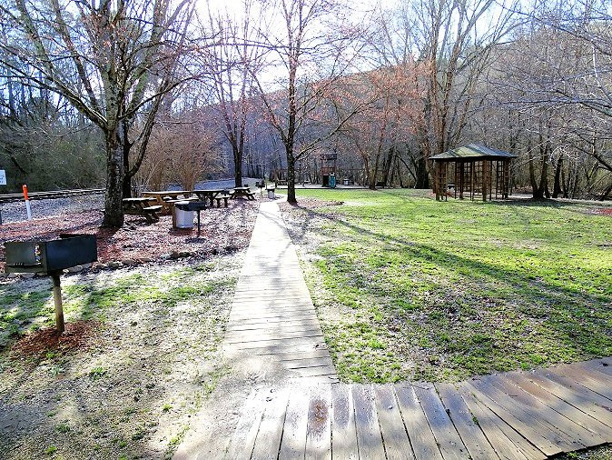 Talking Rock Town Park-Talking Rock必去景点