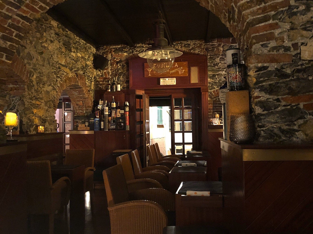 Cubilla American Bar景点图片
