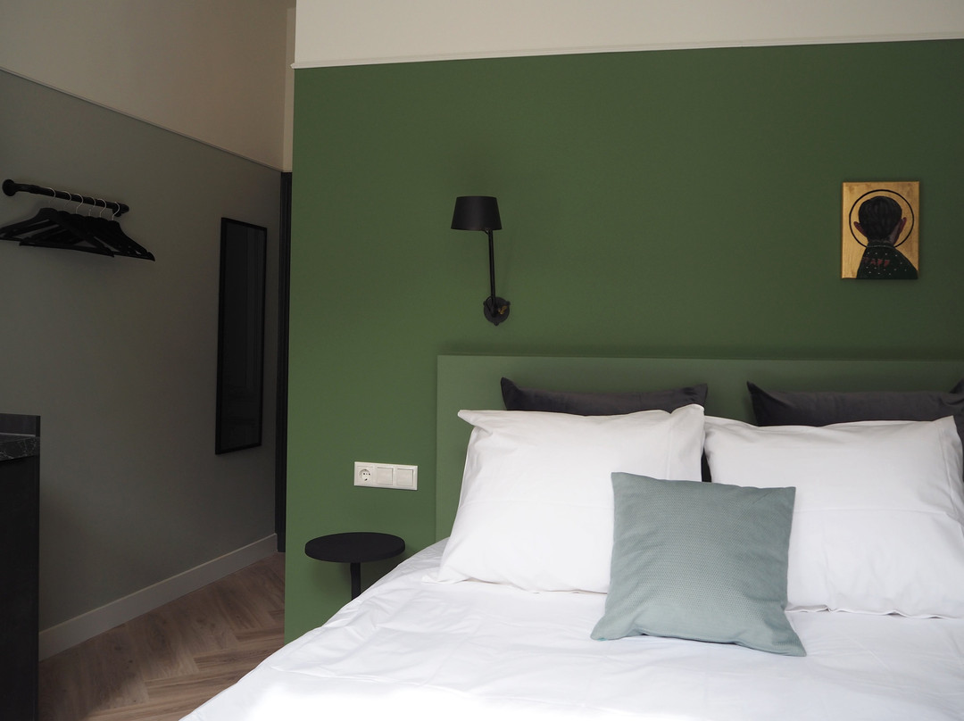 利昂市酒店主图