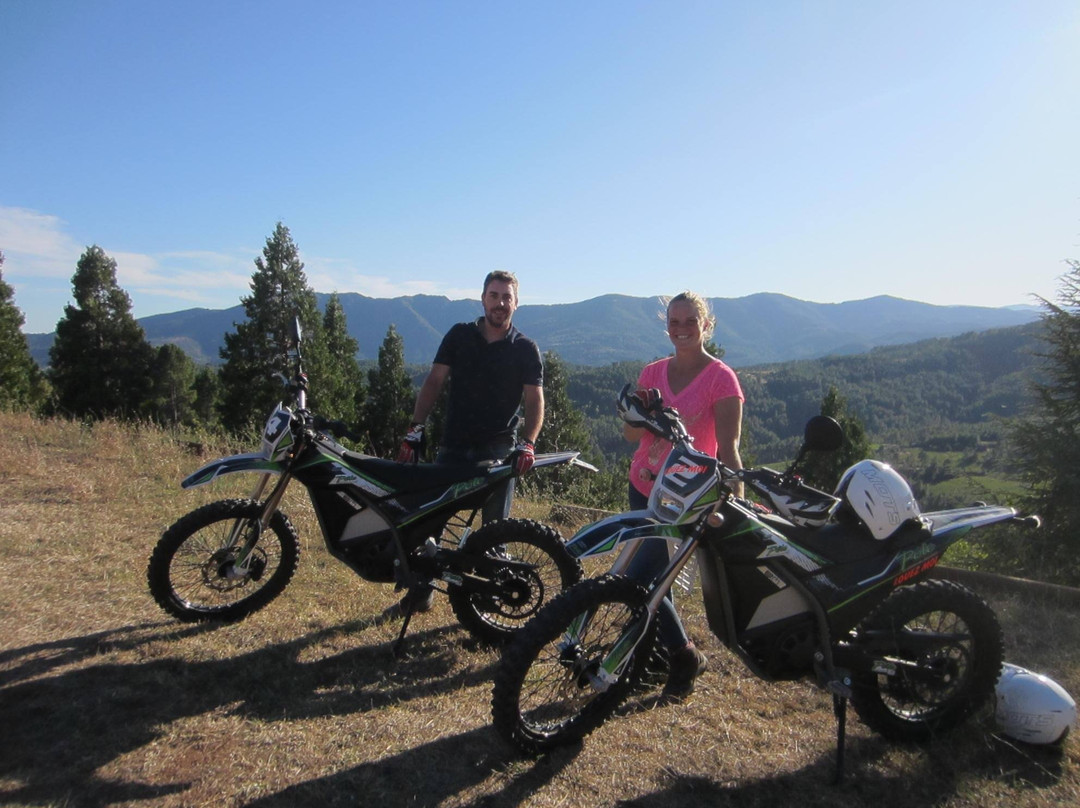 Moto électric Ardèche-Chambonas必去景点