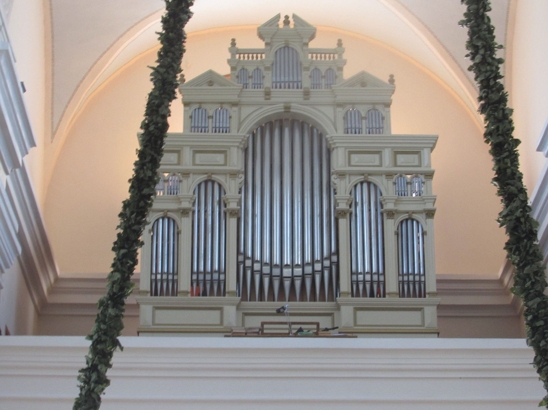 Sv. Apastalu Petro ir Povilo Church-Moletai必去景点