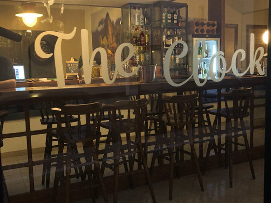The Clock - Bar-科斯塔特吉塞必去景点