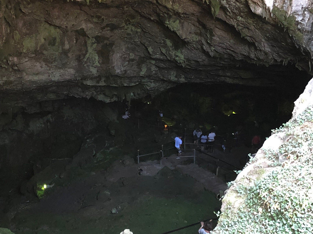 Cave of Zeus-Filoti必去景点