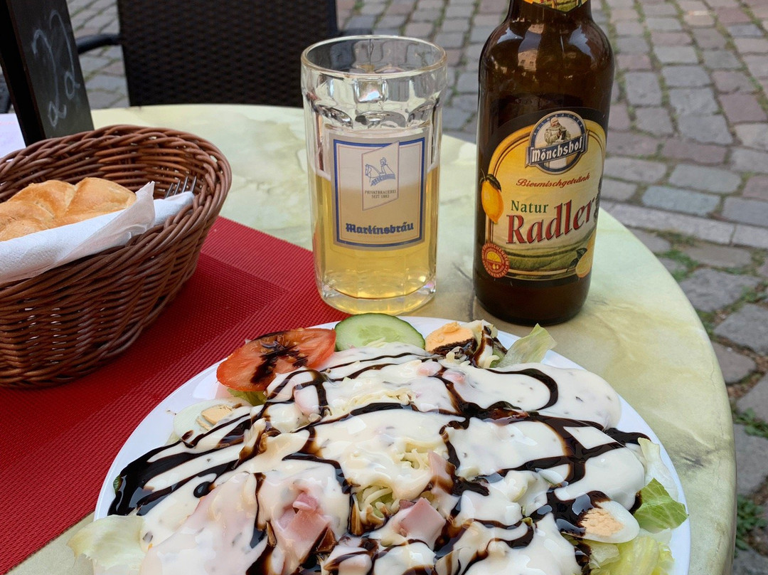 Gemunden am Main餐馆和美食-Landbackerei Schaub