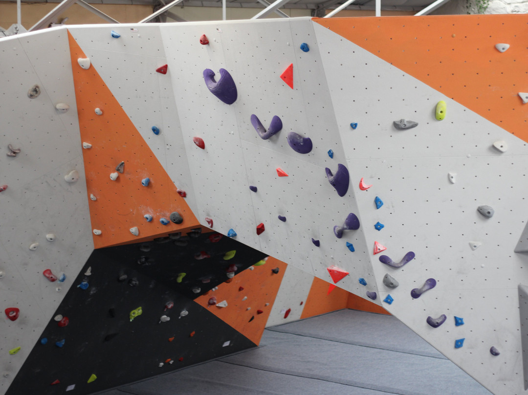 Bouldover Climbing Centre CIC